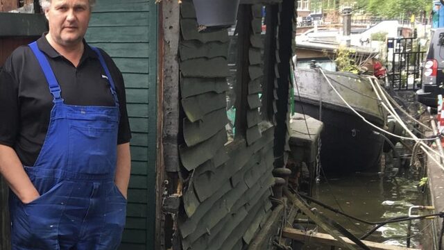 Het geheim van de oudste woonboot van Amsterdam