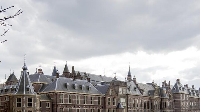 Het Haagse Taboe: de capaciteitsproblemen van de Kamer zijn 'een bloody shame'