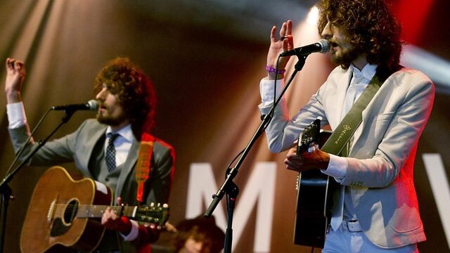 Tangarine over hun verstoorde tweelingbroeder-band
