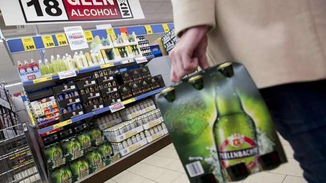 Puberexpert: alcoholgrens jongeren moet naar 21 jaar