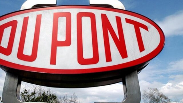 Oud-medewerkers DuPont die jarenlang werkte met giftige stoffen gaan naar de rechter