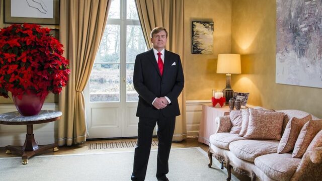 Terug naar de eerste kersttoespraak op tv: 'Nederland was er laat bij'