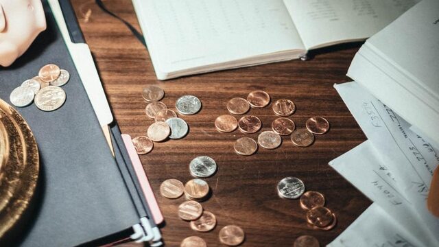 Het schulden-pamflet: de schuldhulpverlening is een soort doolhof