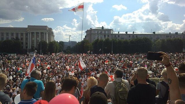 Step Vaessen vanuit Minsk: 'De demonstranten willen niet weg, Loekasjenko ook niet'