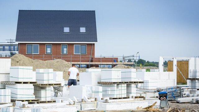 ‘Dit jaar maar helft beloofde aantal nieuwe huurwoningen’
