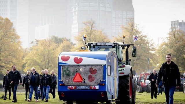 Verpleegkundigen, leraren en boeren in protest: het jaar door de ogen van de druktemakers