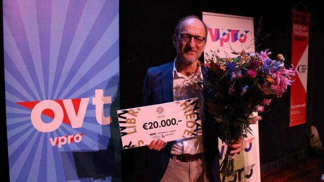 Dichter in de jungle wint Libris Geschiedenis Prijs