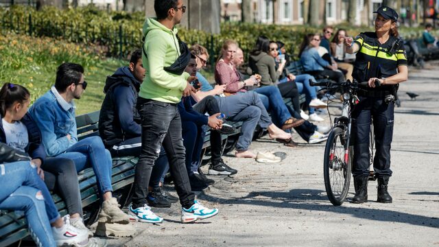 Hoe bereik je jongeren in coronacrisis? 'Filmpjes van influencers zijn niet serieus genoeg'