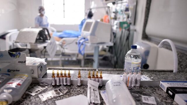 'Weinig zorgmedewerkers stonden stil tijdens coronacrisis, specialisten sprongen bij op IC'