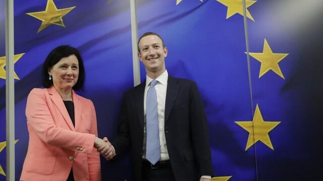 Facebook en politici: twee handen op één buik