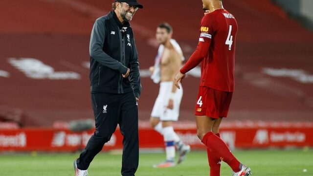 Liverpool-fanaat vol spanning: 'Je proeft en ruikt hier voetbal, het zit in je hart'