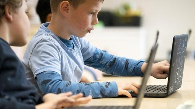 Stand.nl: 'Kinderen moeten beter beschermd worden tegen de risico’s van sociale media'