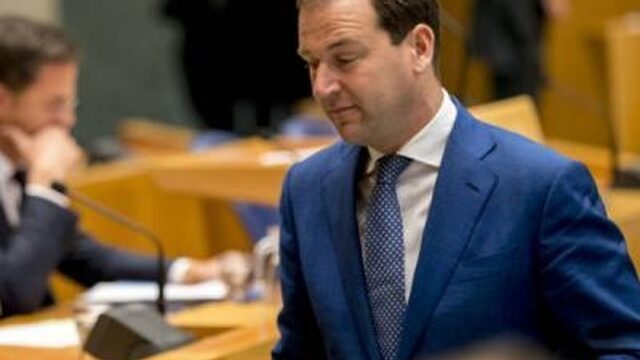 Rutte wacht zwaar debat, 'hij moet met ongelooflijk goed verhaal komen'