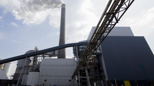 Economen willen CO2-heffing voor bedrijven: 'Klimaatakkoord stelt teleur'