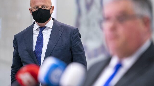 Hoogleraar Brouwer: 'Grapperhaus legt religie-uitzondering mondkapjesplicht verkeerd uit'