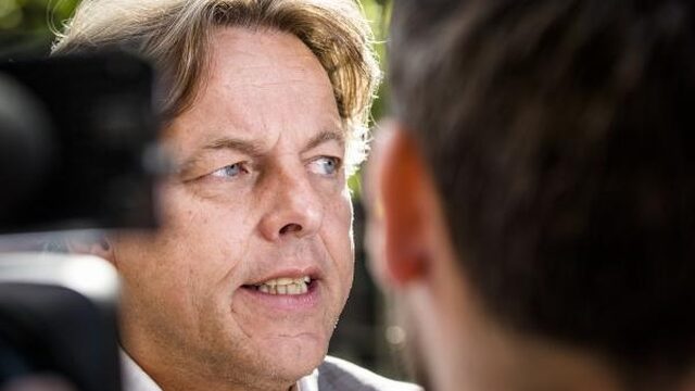 Koenders neemt afstand uitspraken ambassadeur uit Hongarije