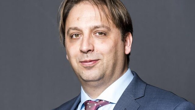 Groothuizen (D66): 'Merkel heeft gelijk, Rutte is kinderachtig'