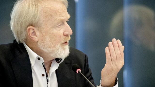 RIVM: groei coronabesmettingen neemt af