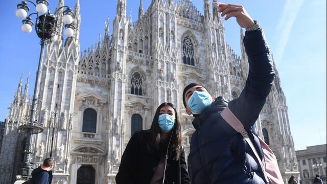 Mondkapjes en zeep voor vrachtwagenchauffeurs die naar Italië rijden