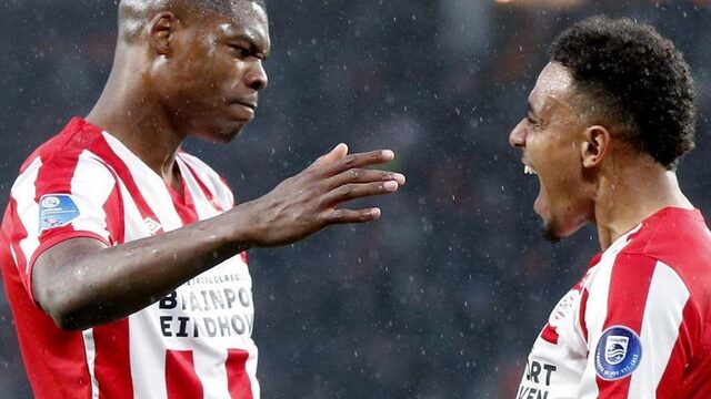 PSV en Ajax maken geen fouten in de eredivisie