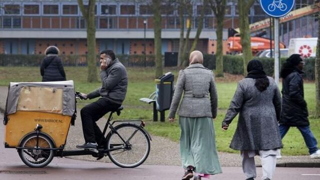 50 jaar Bijlmer: 'Het had de nieuwe grachtengordel van Amsterdam moeten worden'