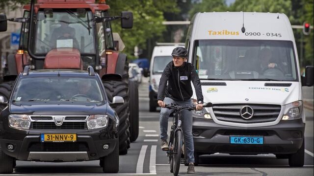 Wethouder Den Haag wil dat 30 km per uur de norm wordt