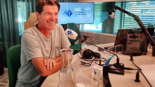 Hoe Twan Huys al wandelend tot de mooiste gesprekken komt