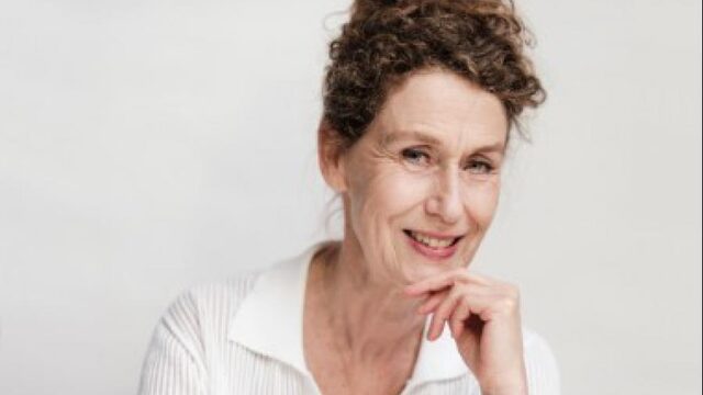 Jannetje Koelewijn: 'Mijn moeder is altijd een raadsel gebleven'