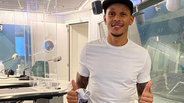 Rapper Bollebof: van werken in fabriek naar coach op school