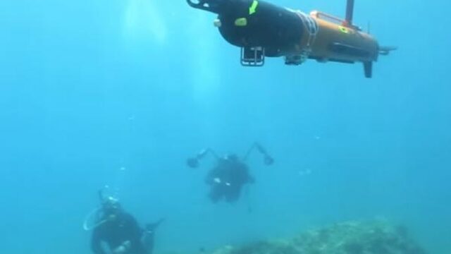 Het internet duikt onder water