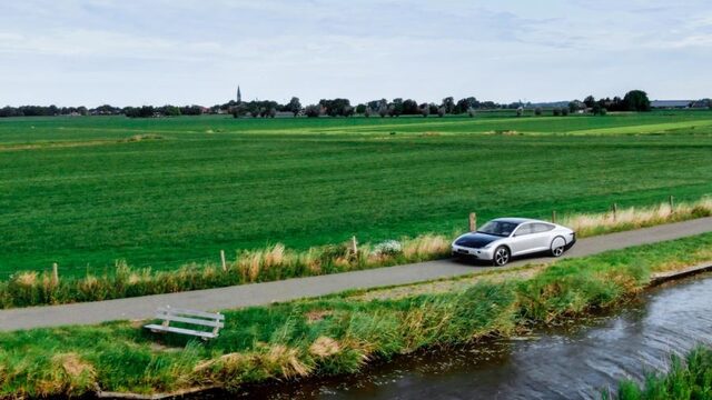 Van studentenproject tot eerste autobouwer van zonneauto's ter wereld