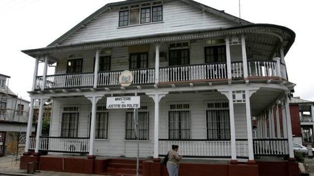 Twee Nederlandse terreurverdachten opgepakt in Suriname