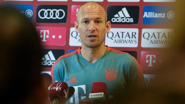 Hebben de rotte kiezen van Arjen Robben invloed op zijn blessure?