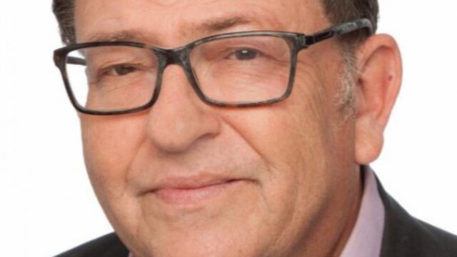 Max van Weezel wil sterven in het harnas