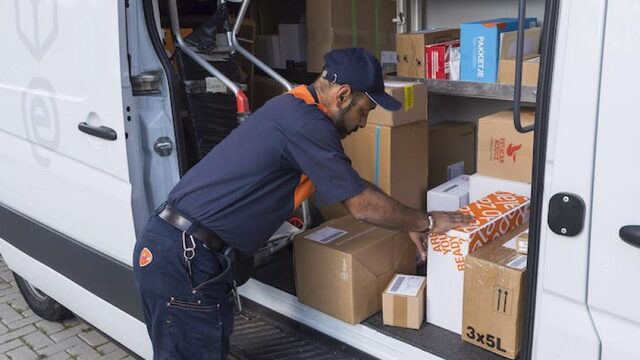 Pakketbezorging onder druk: steeds meer pakketten en lage tarieven voor bezorg-ondernemers