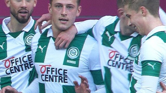 FC Groningen houdt voorsprong in stand tegen gemankeerd Ajax
