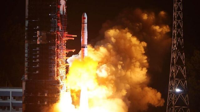 Nederlandse antenne achter de maan staat eindelijk aan