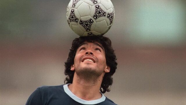 Stand.nl: 'Diego Maradona was de beste voetballer allertijden'
