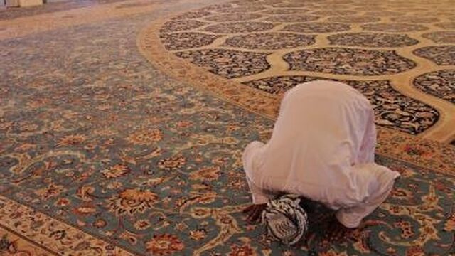 Afshin Ellian: 'Verbied buitenlandse financiering moskeeën'