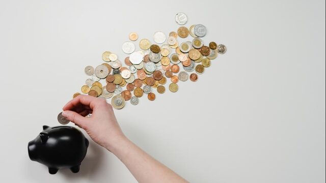 'We sparen te veel geld'