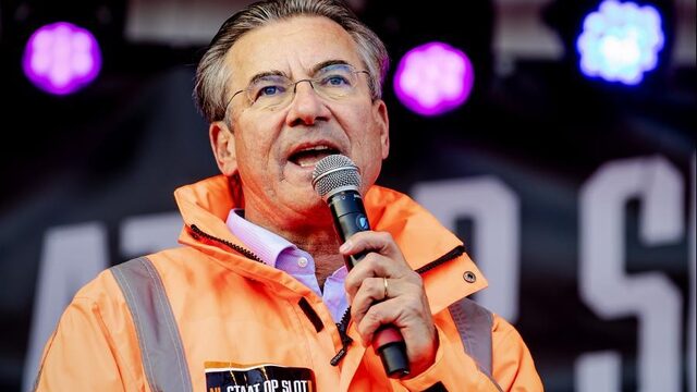 Maxime Verhagen luidt noodklok: 'Crisis in bouwsector'