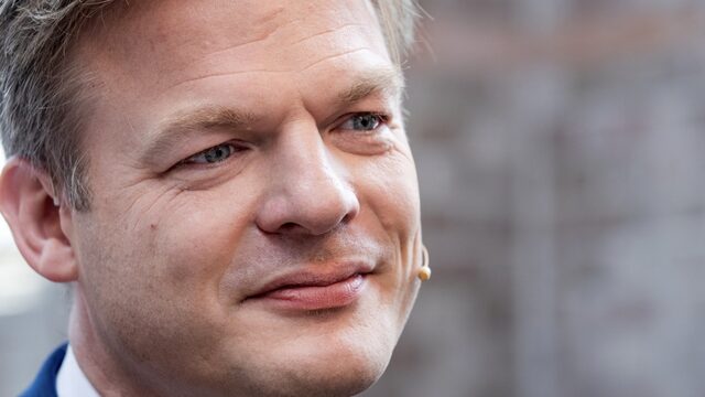 ‘Kom met speciale ministerspost voor Pieter Omtzigt om vertrouwen in overheid te herstellen’