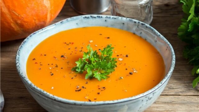 Overheerlijk recept voor paprika-pompoensoep