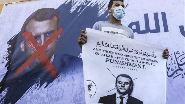 Macron raakt de verkeerde snaar bij Islamitische gemeenschap Frankrijk