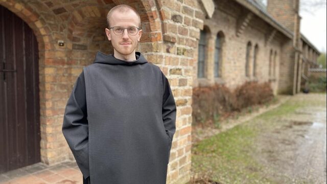 Dit is broeder Stijn (28), de (bijna) jongste monnik van Nederland
