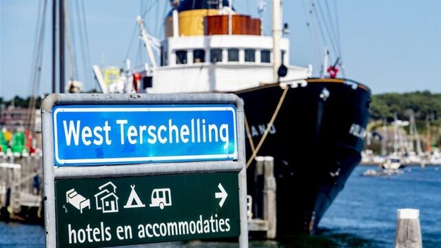 Vandaag op NPO Radio 1: Dr Kelder en Co live vanaf Terschelling en drie duels in de Eredivisie