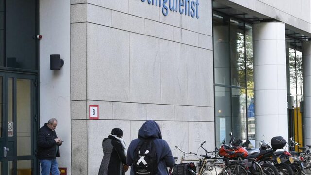 'FNV wil externe commissie voor klachten belastingdienst'