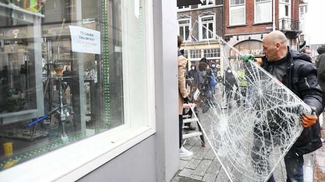Schade verhalen op relschoppers? Makkelijk gezegd, moeilijk gedaan