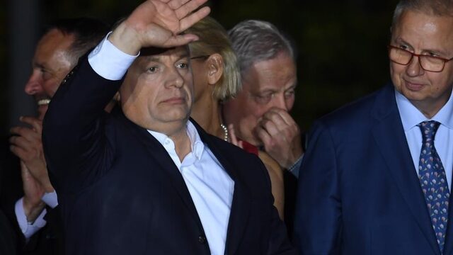 'Het verbaast me dat Orbán máár 52% van de stemmen heeft'