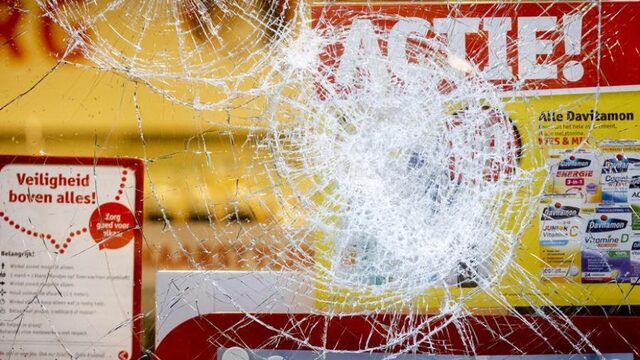 Stand.nl: 'De schade verhalen op de relschoppers is onrealistisch'